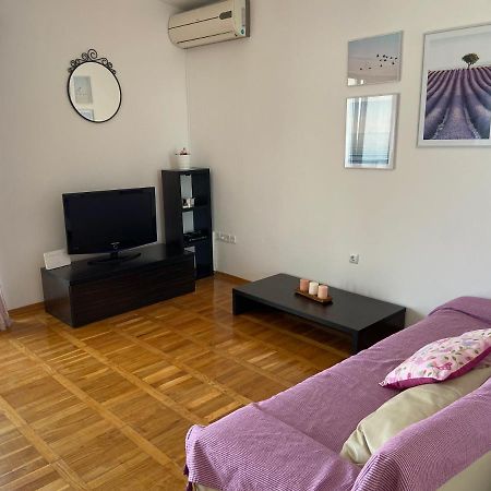 Pinezići Apartment Iris & Elena מראה חיצוני תמונה