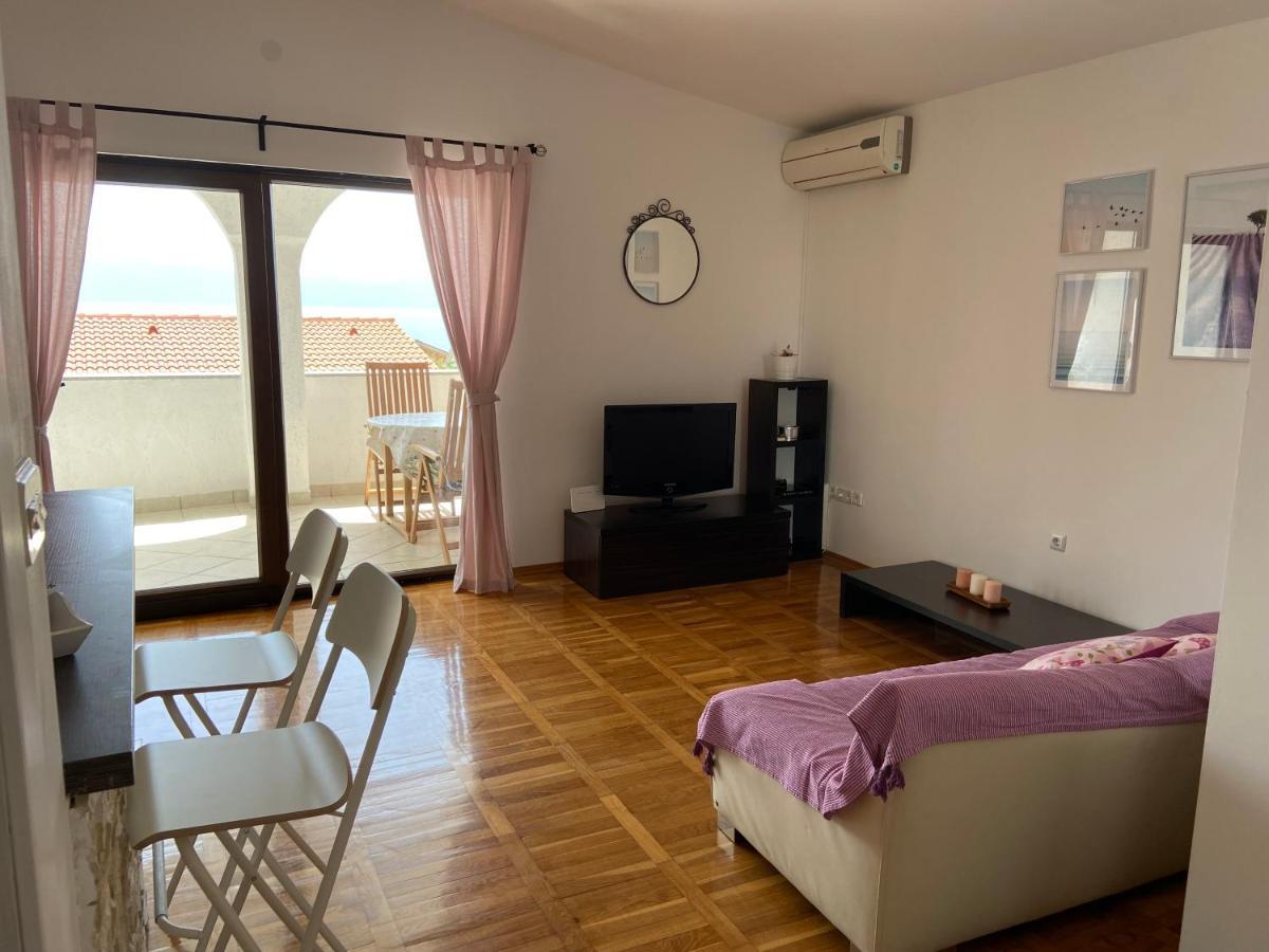 Pinezići Apartment Iris & Elena מראה חיצוני תמונה